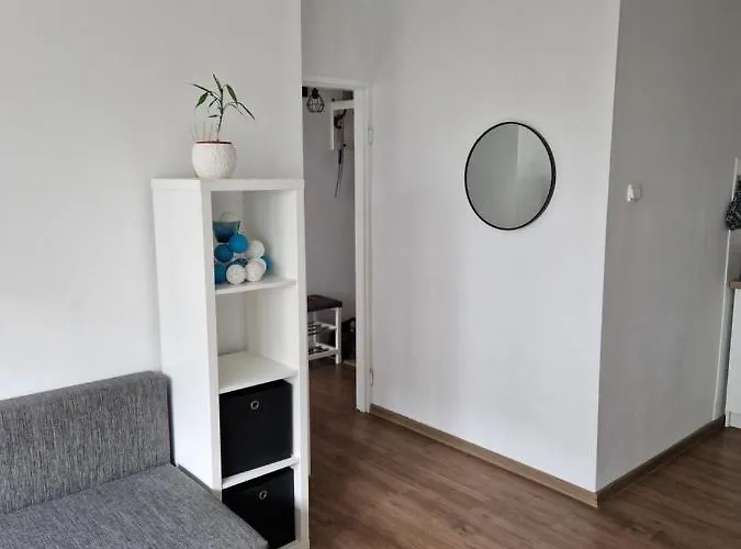 Jakuba Wejhera 5c 10 Apartment *